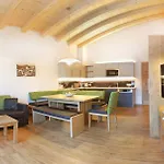 Tarlack Hutten 1a *