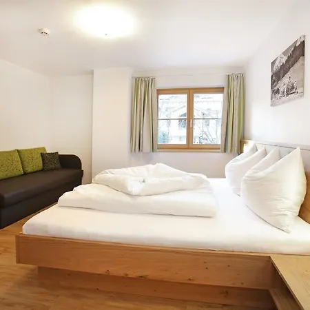Apartman Tarlack Huetten 1a *